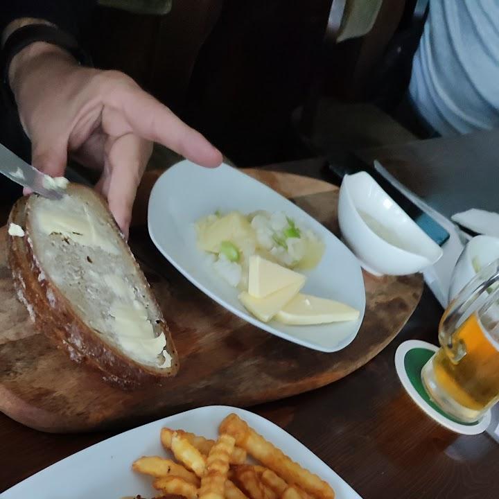 Restaurant "Gaststätte zum Sportplatz" in Roßdorf