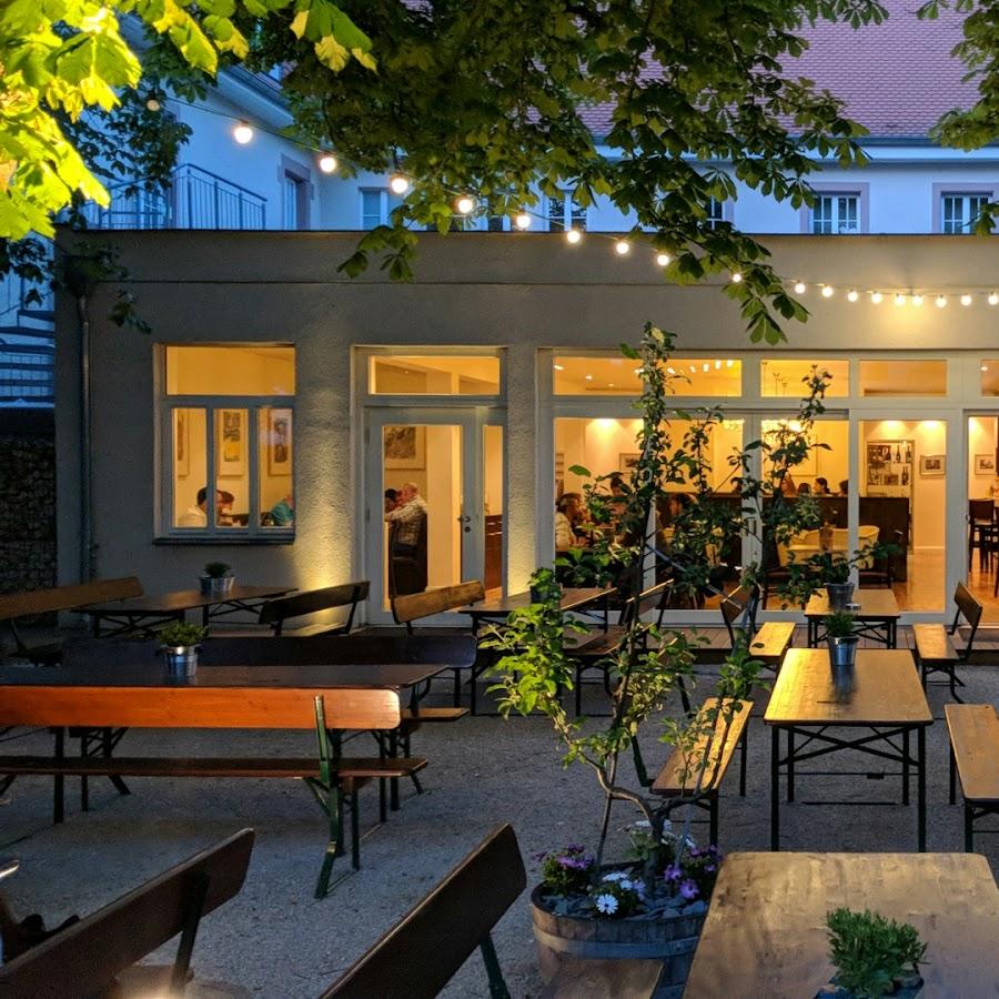 Restaurant "Halber Mond" in Heppenheim (Bergstraße)