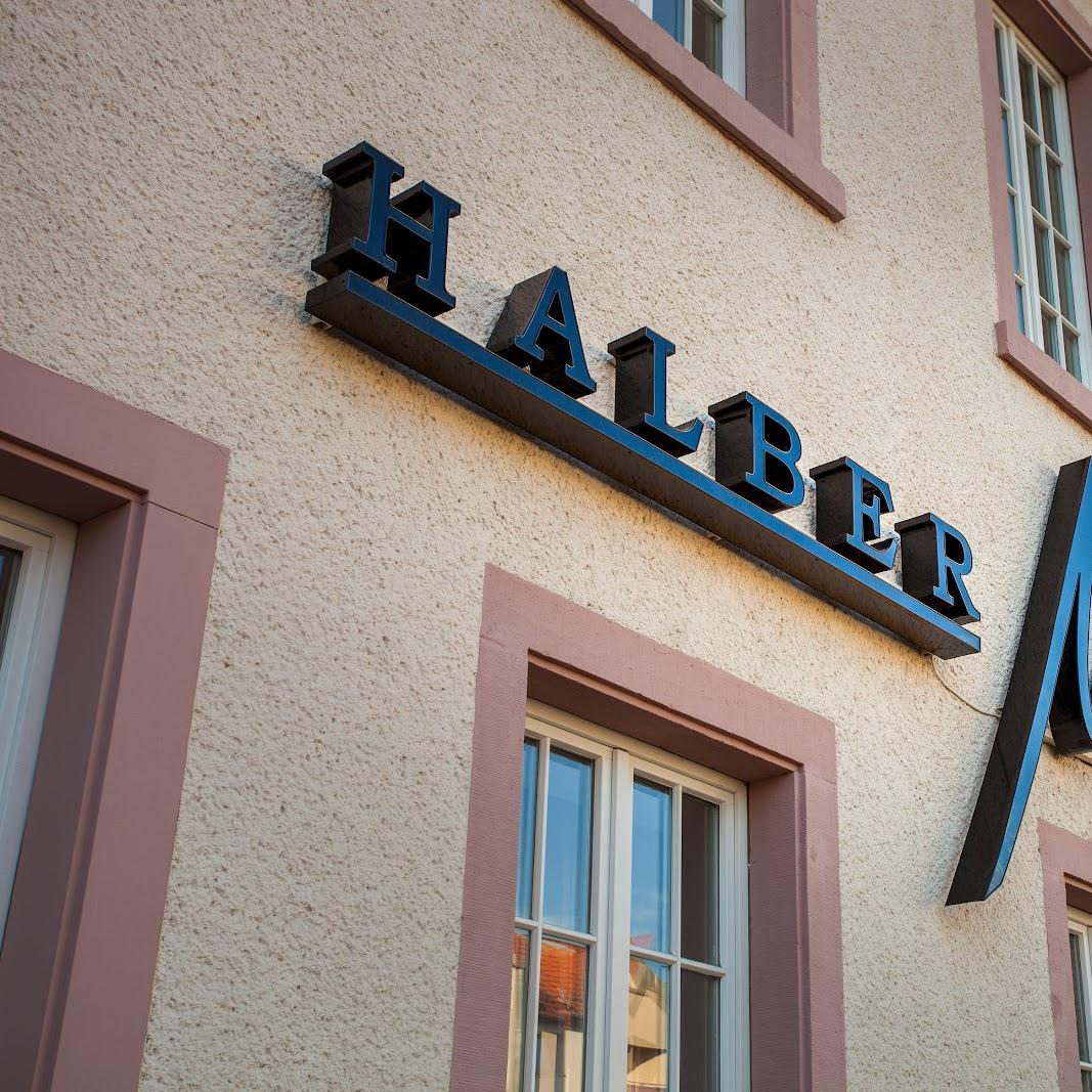 Restaurant "Halber Mond" in Heppenheim (Bergstraße)