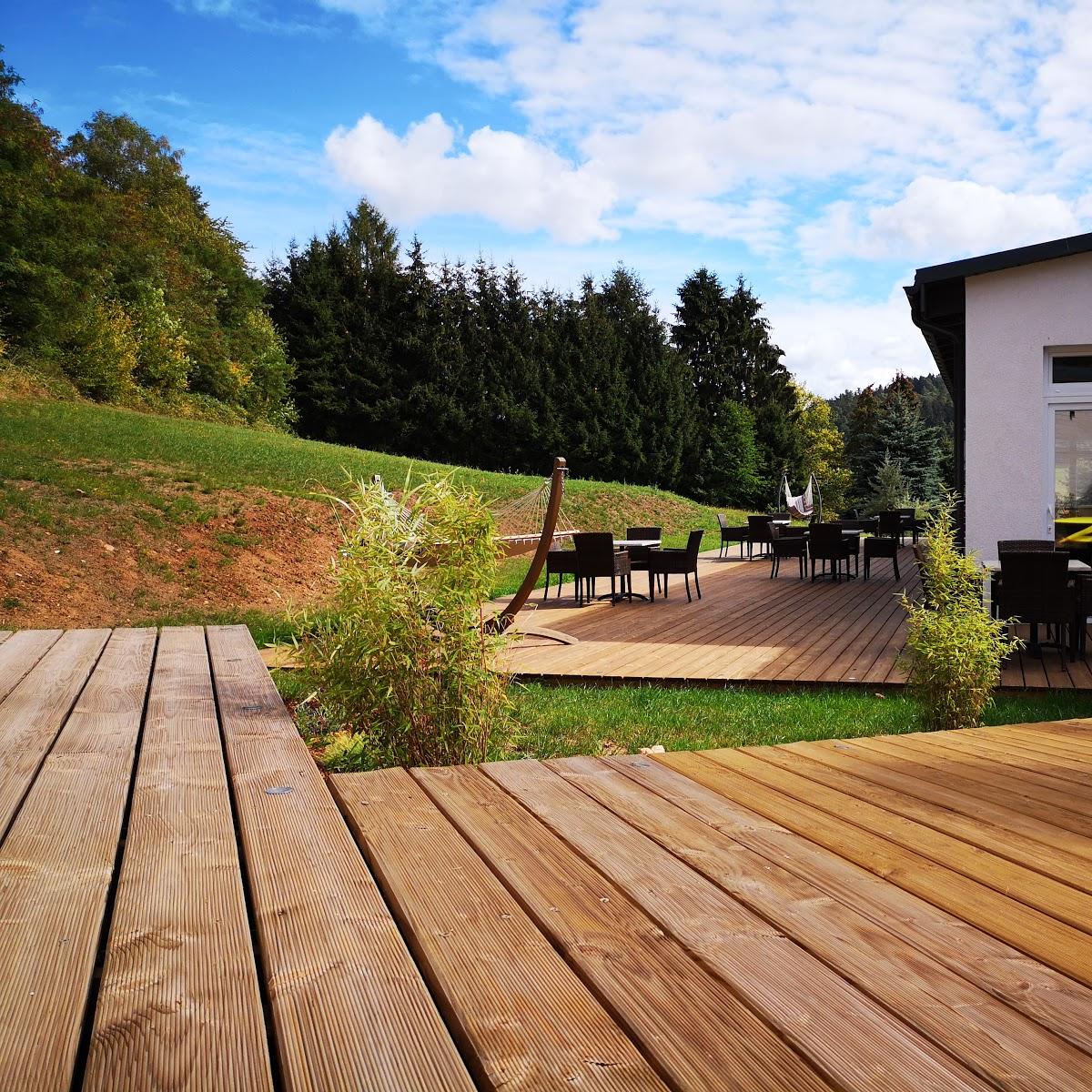 Restaurant "Landgasthof Dorflinde" in Grasellenbach