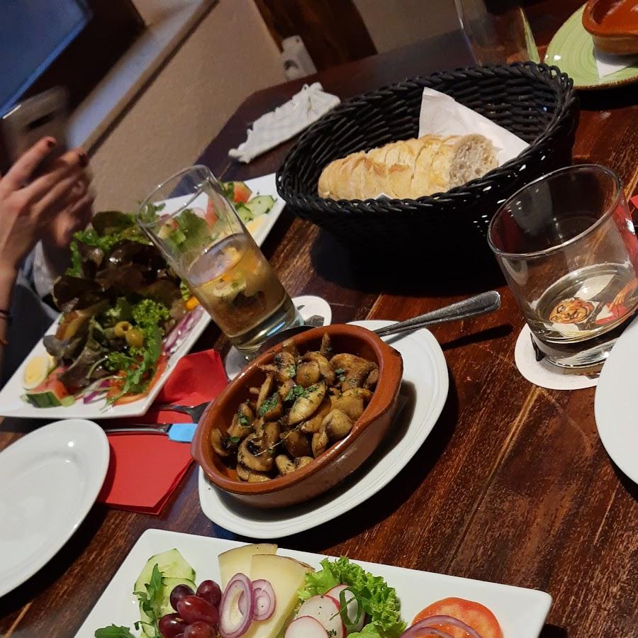 Restaurant "Tapas y Copas" in Oberzent