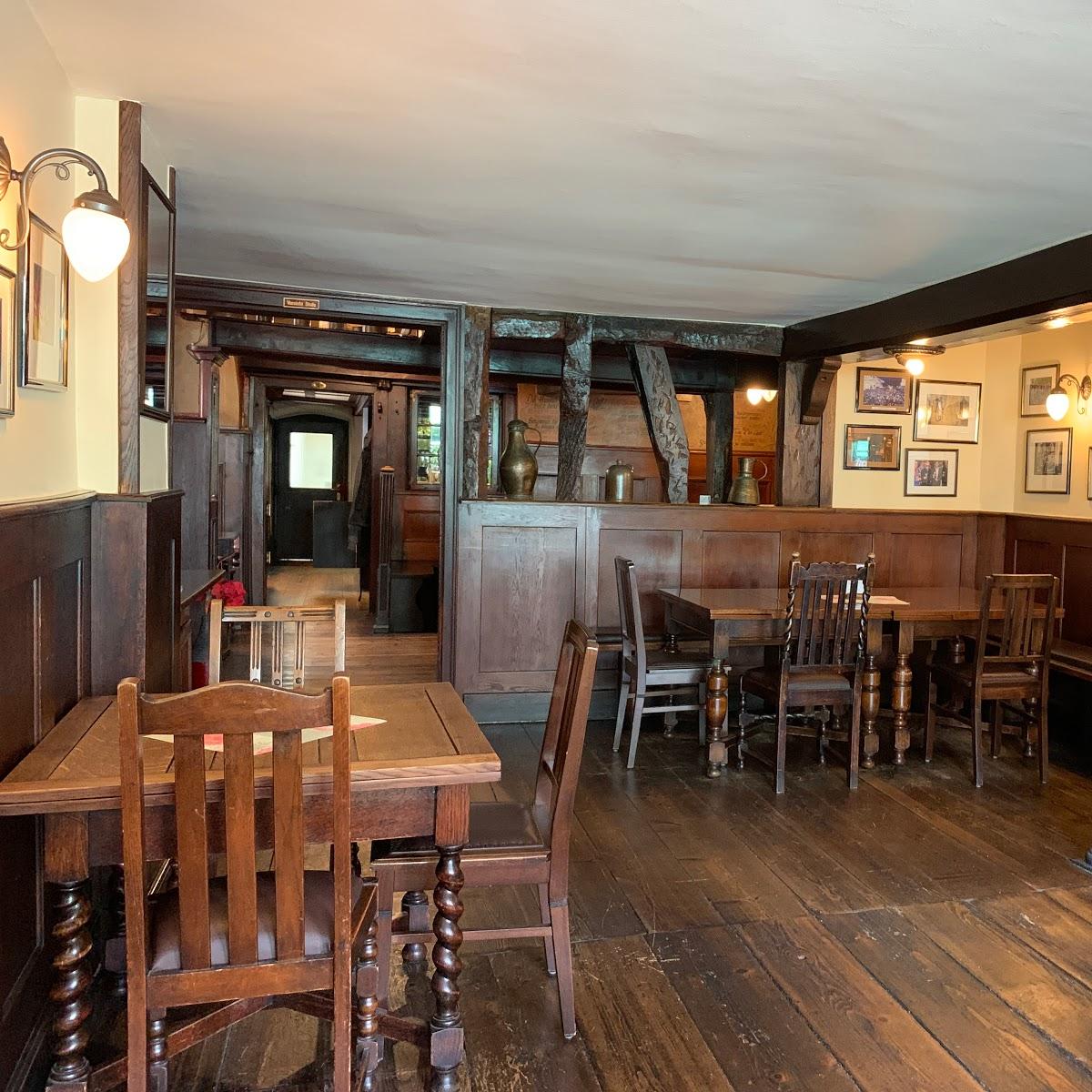 Restaurant "Zur Krone – er Brauereiausschank" in  Hachenburg