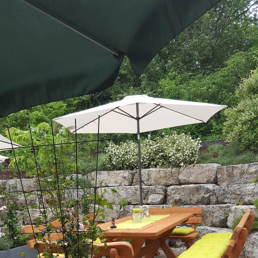 Restaurant "Gutsschänke  Auf der Hub " in Walluf