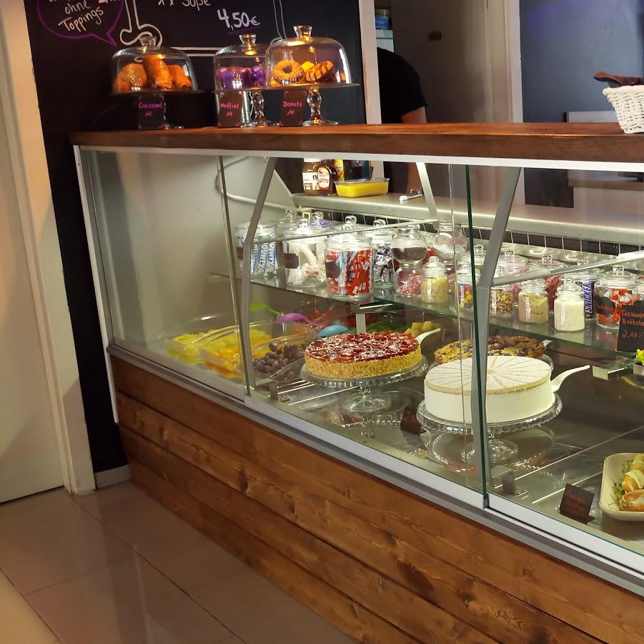 Restaurant "Waffelino" in Rüsselsheim am Main