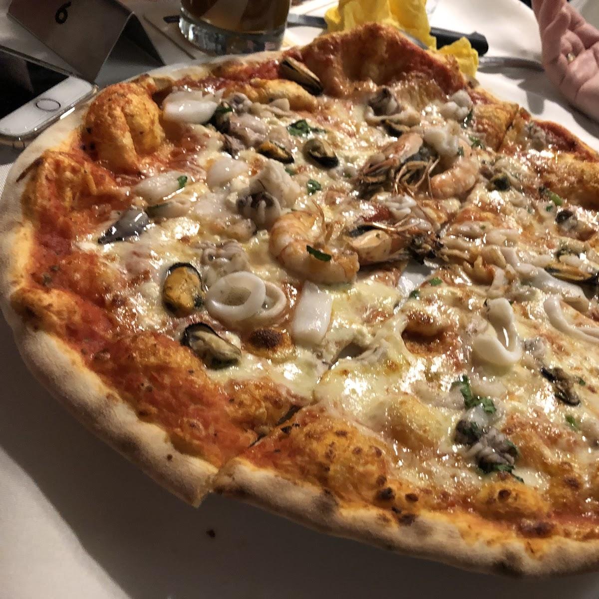 Restaurant "Pizzeria L