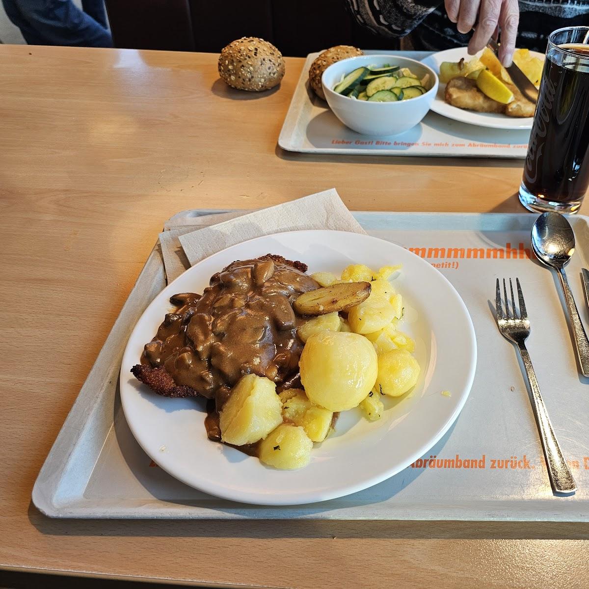 Restaurant "GLOBUS Restaurant -Dutenhofen" in Wetzlar