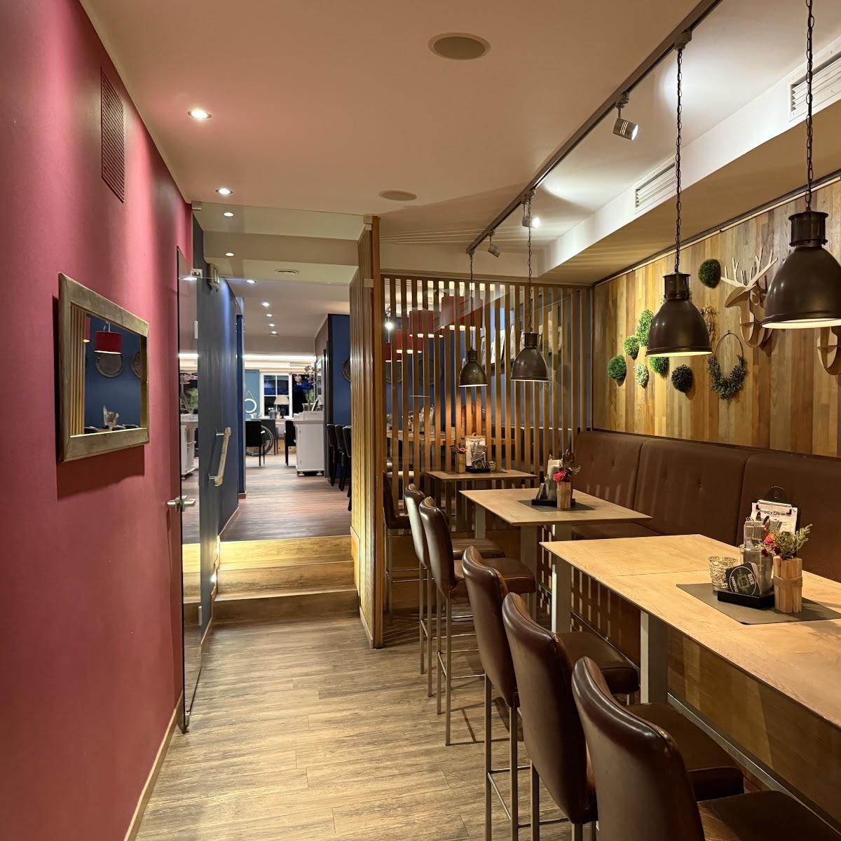 Restaurant "Seven | Café - Restaurant - Bar" in Schärding