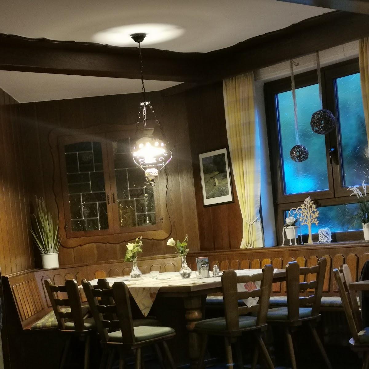 Restaurant "Gaststätte Zum grünen Baum GmbH" in Petersberg