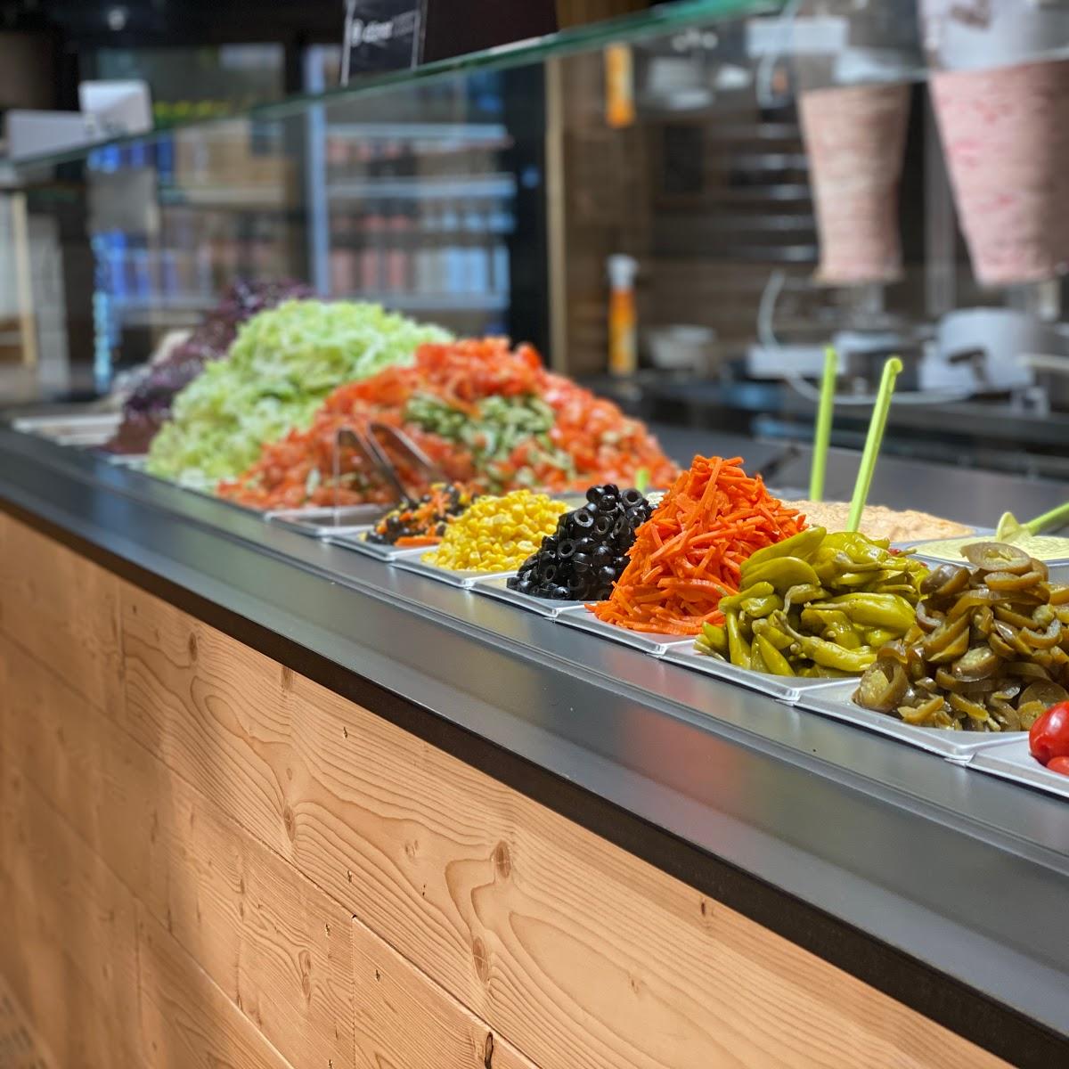 Restaurant "dönerWERK  Fördepark" in Flensburg