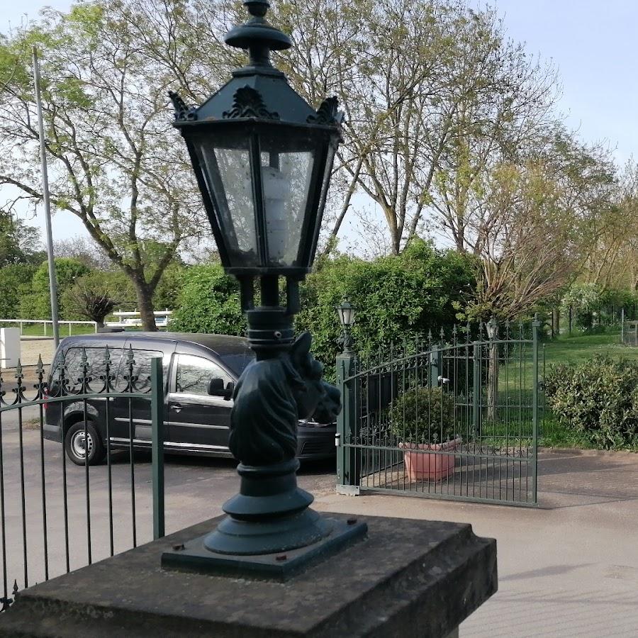 Restaurant "Pizzeria Cavallino (Reiterstübchen)" in Framersheim