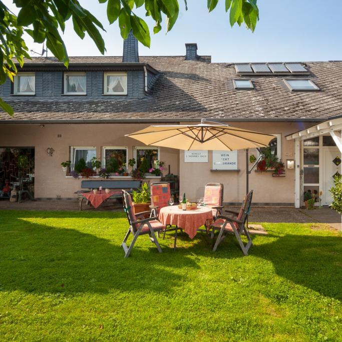 Restaurant "Weingut Thömmes" in Wintrich