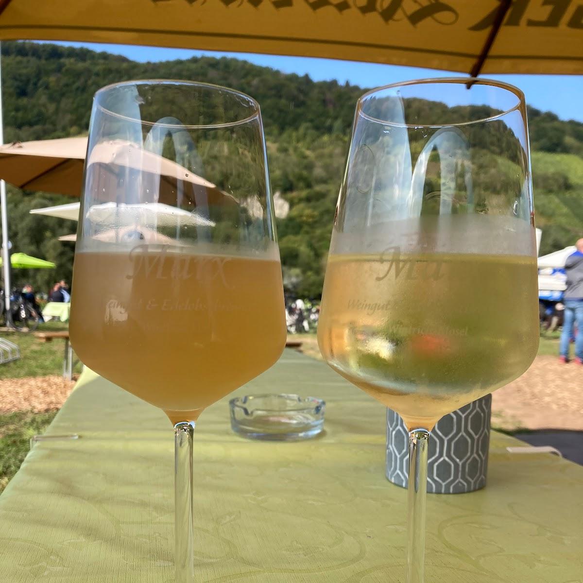 Restaurant "Weinhütte Marx" in Wintrich