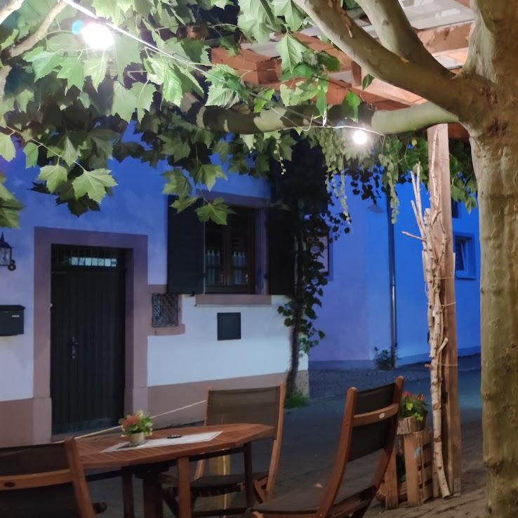 Restaurant "Weinlaube unter den Platanen" in Brauneberg