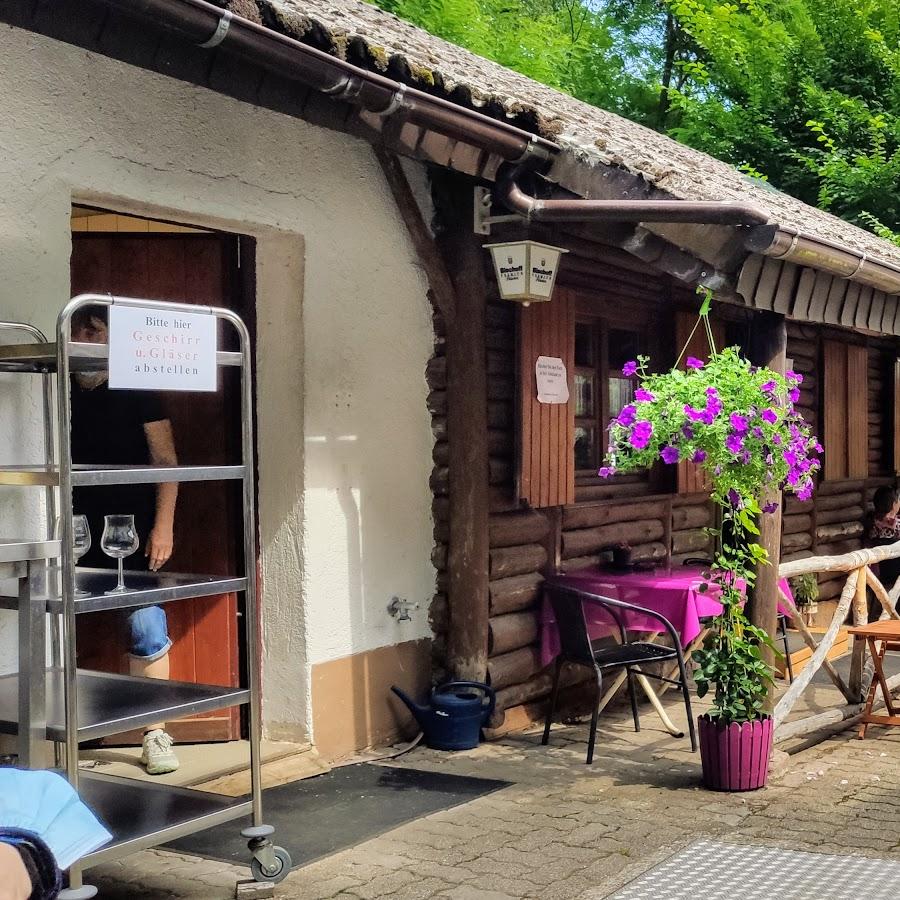 Restaurant "Rietania Hütte" in Rhodt unter Rietburg