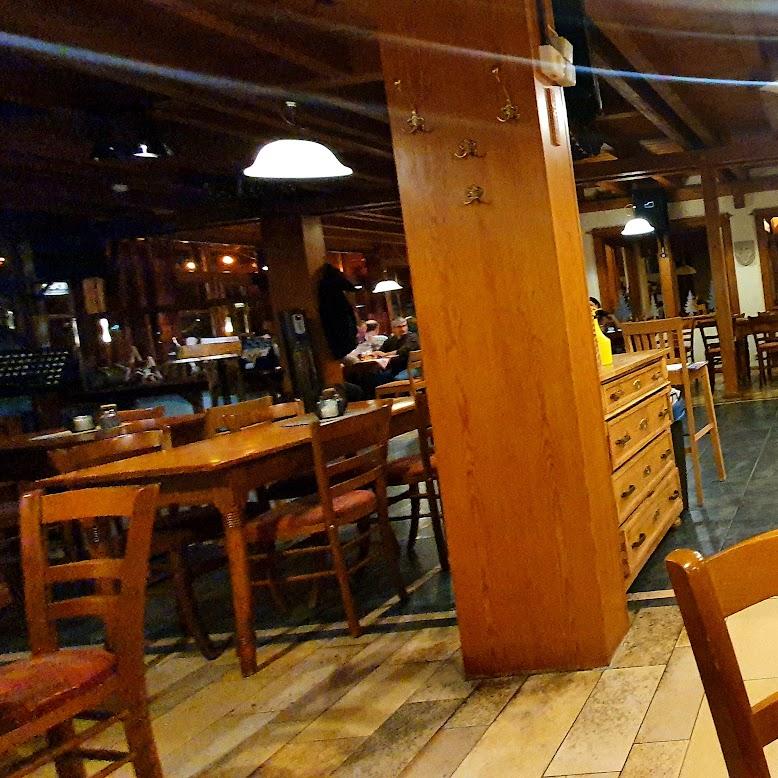 Restaurant "Holz-Weisbrodt Restaurant Stammhaus" in Weisenheim am Berg