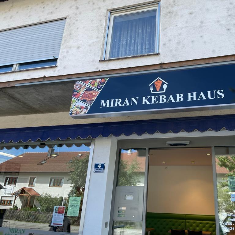 Restaurant "MIRAN Kebab Haus" in Forstinning