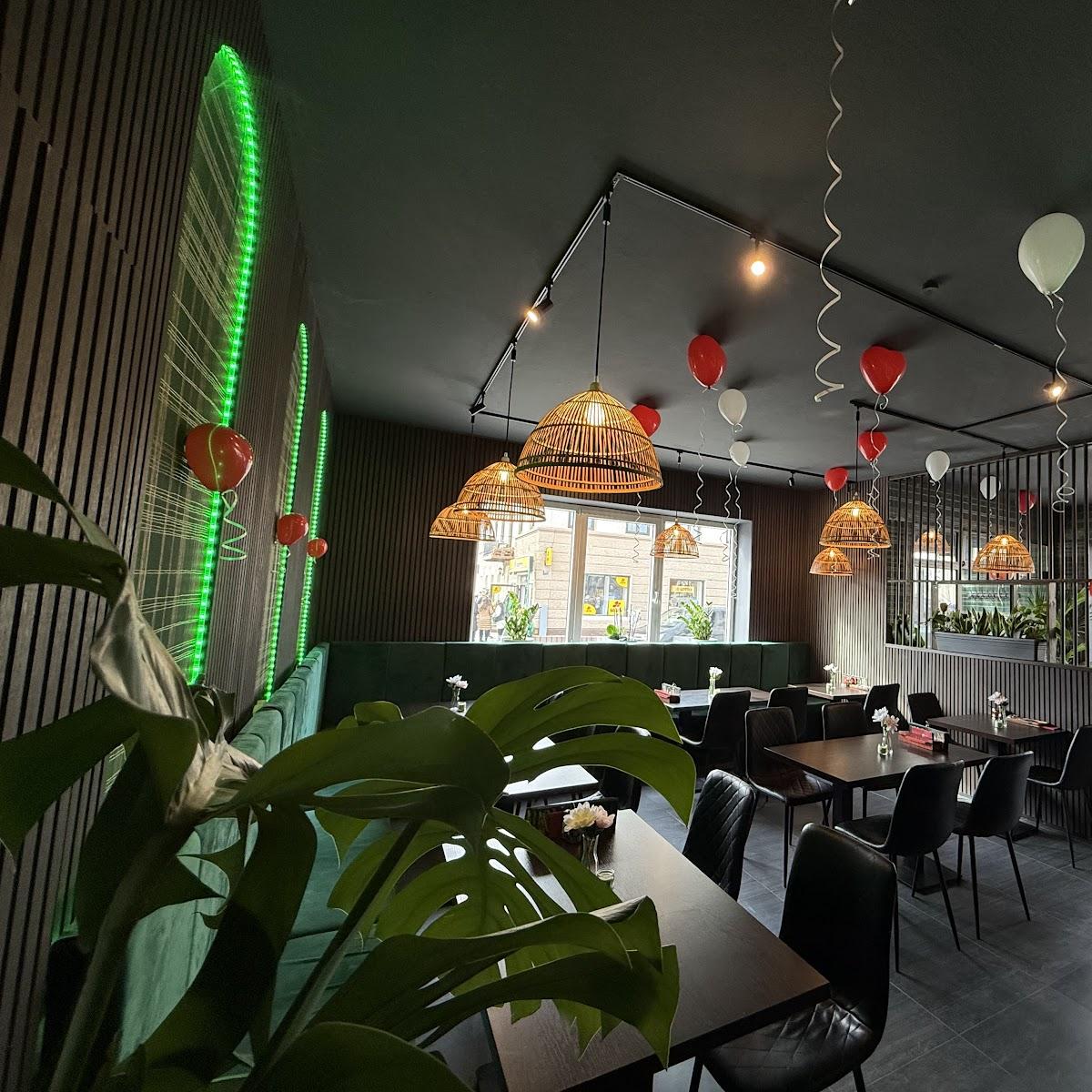 Restaurant "Le Van - Asia Imbiss & Sushi Bar" in Hohenlinden