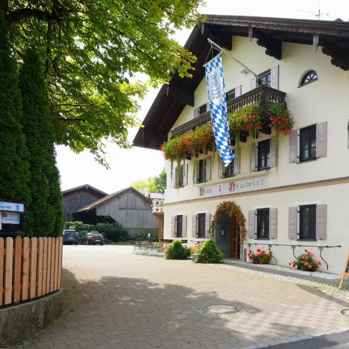Restaurant "Hotel Neuwirt" in Sauerlach