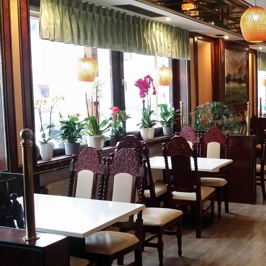 Restaurant "Hoang Nhan Asia" in Brakel