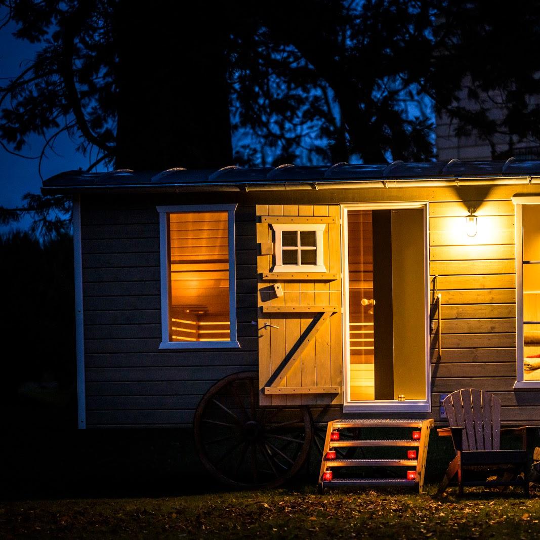 Restaurant "Schloss Kaarz mit Park" in Weitendorf
