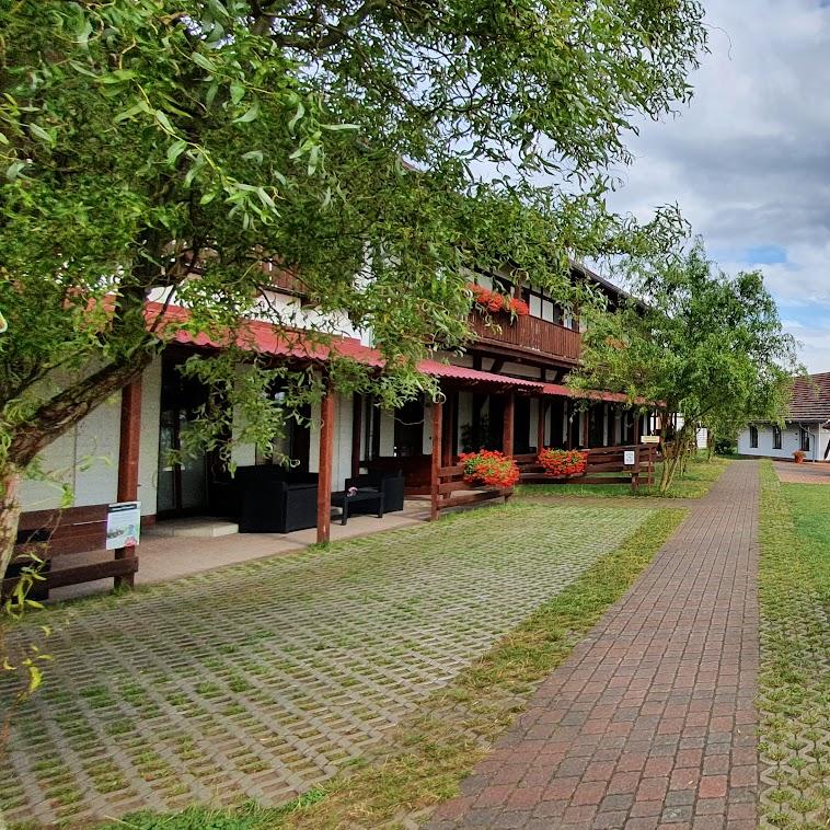 Restaurant "Bauer Korl" in Brüel