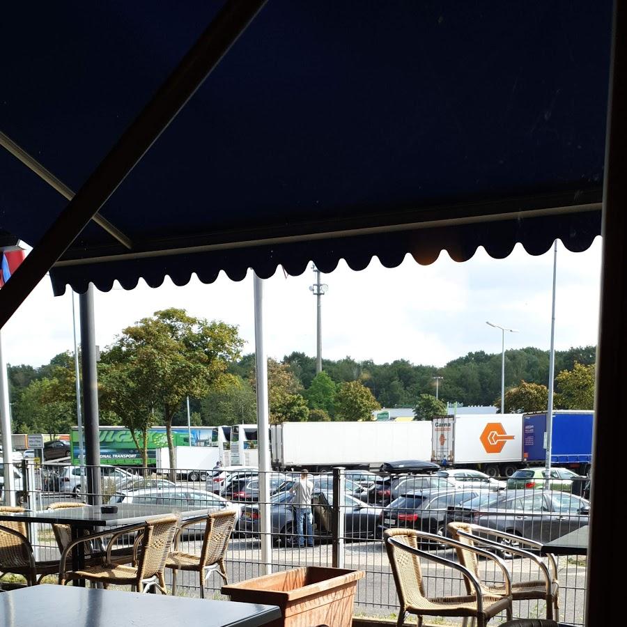 Restaurant "Tank & Rast Raststätte  West" in Hünxe