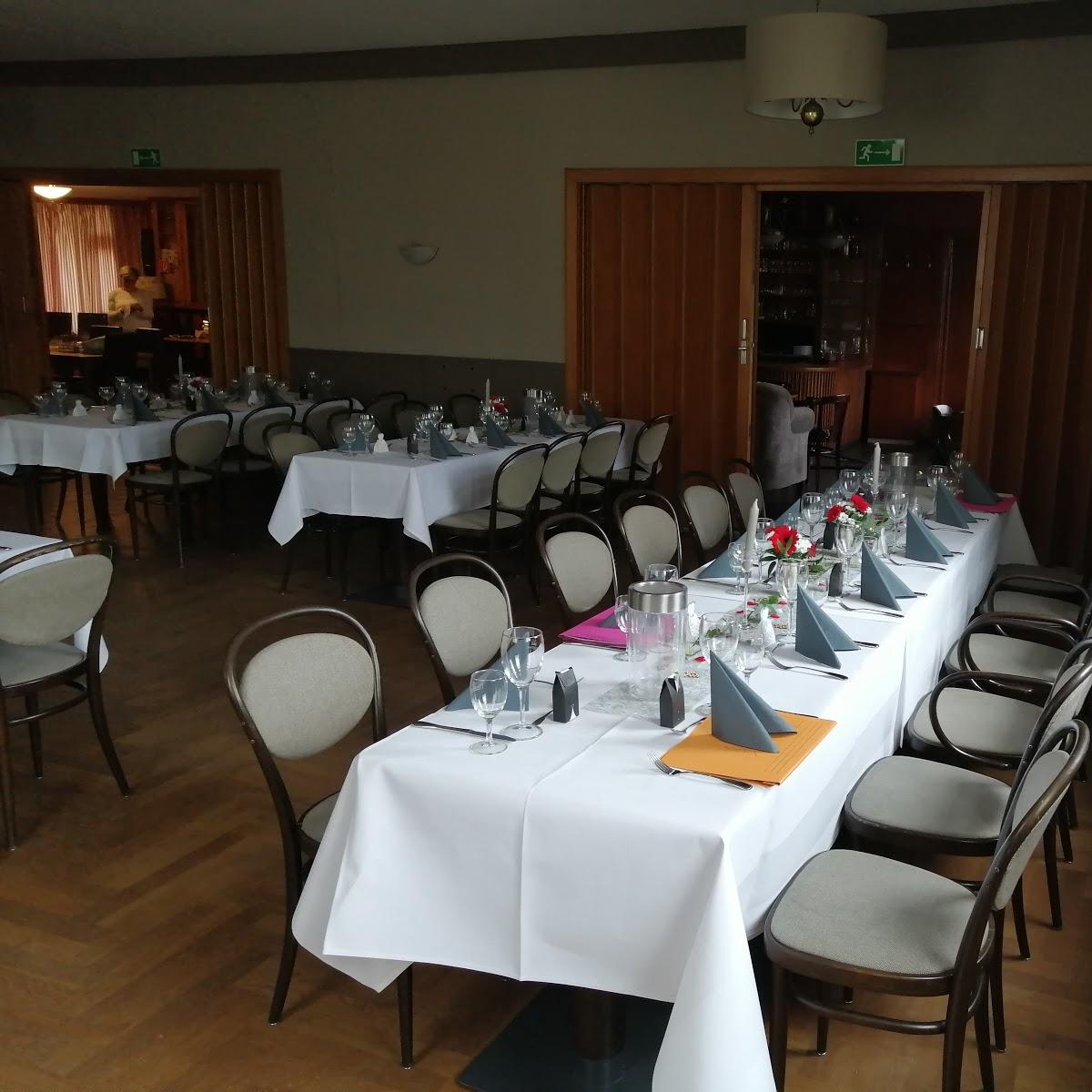 Restaurant "Kay Möller Gaststätte Zum Mittelpunkt der Welt" in Riepsdorf