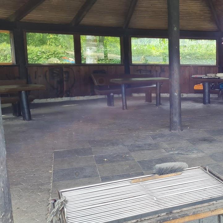 Restaurant "Großer Grillpavilon bei der Seekate" in Isenbüttel