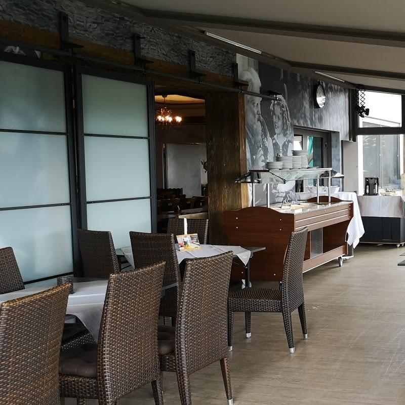 Restaurant "Goldbergalm" in  Lutzingen