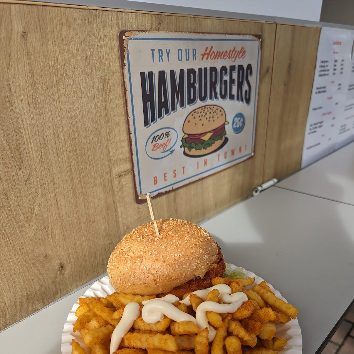 Restaurant "Schorschs Bratwurst Hüddla" in Michelau in Oberfranken