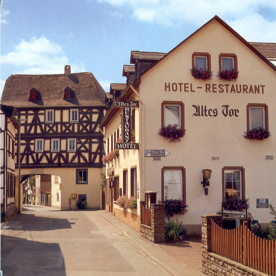 Restaurant "Altes Tor" in Filsen