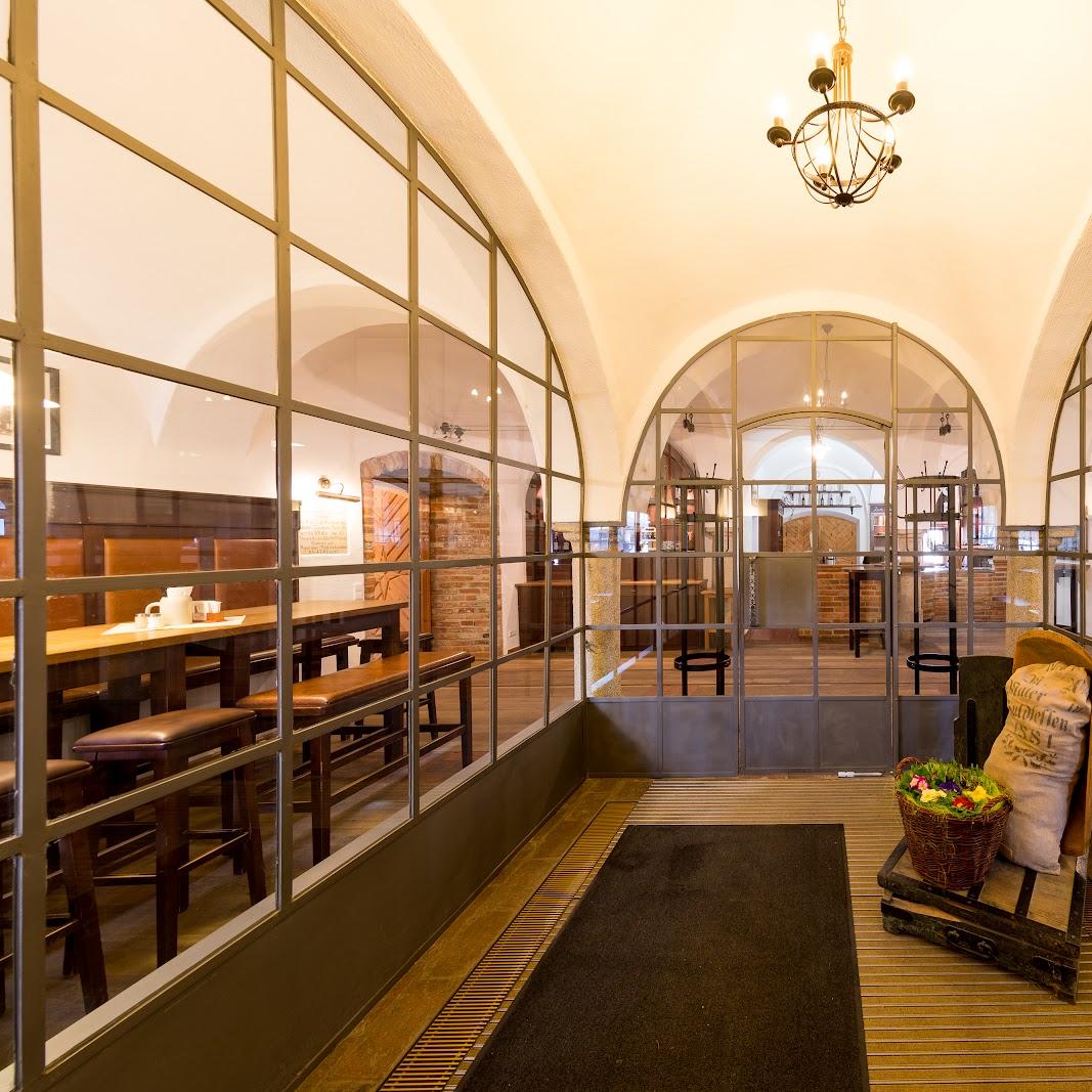 Restaurant "Schlossbräu Mariakirchen" in Arnstorf