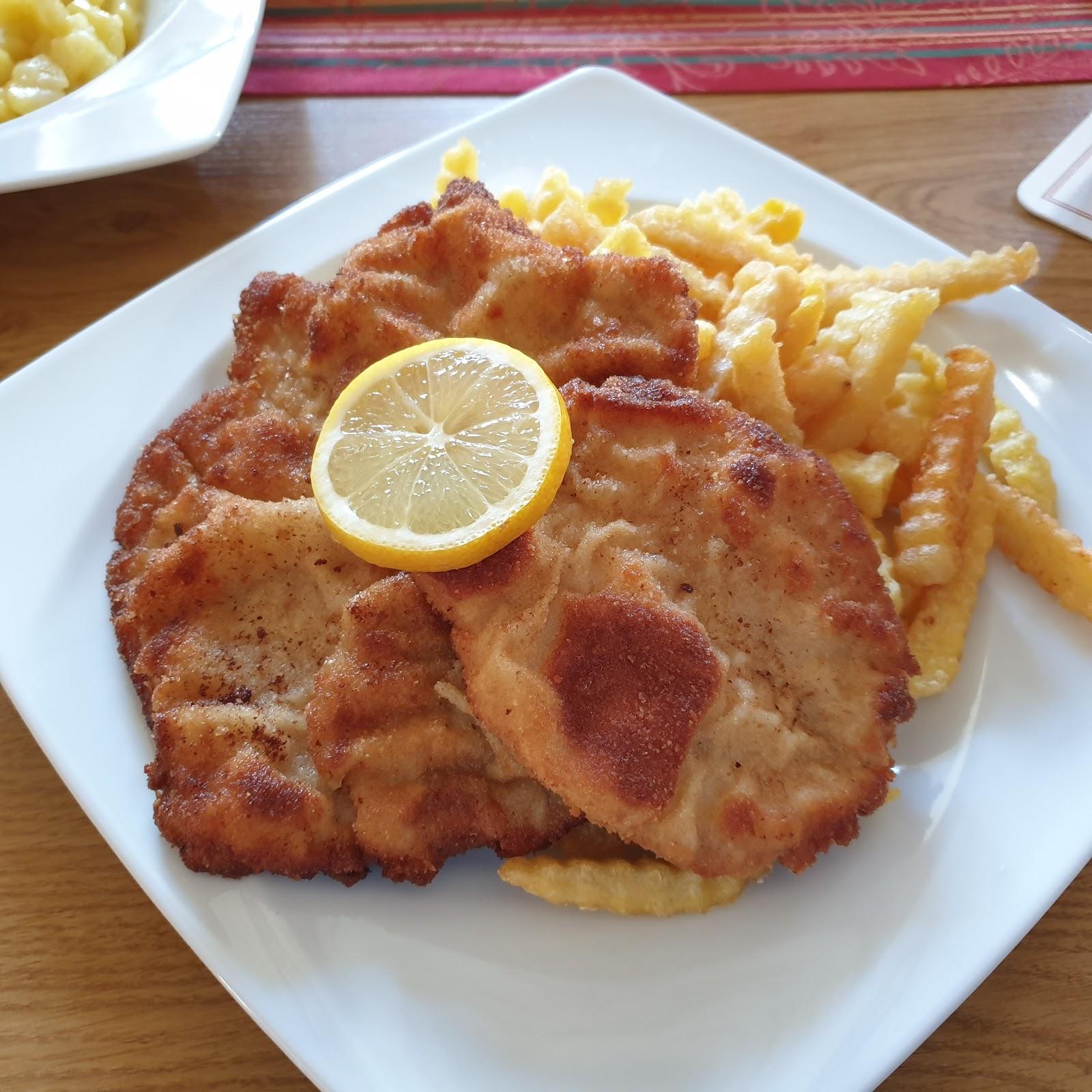 Restaurant "Gasthaus Zur Römerschanze" in Stephansposching