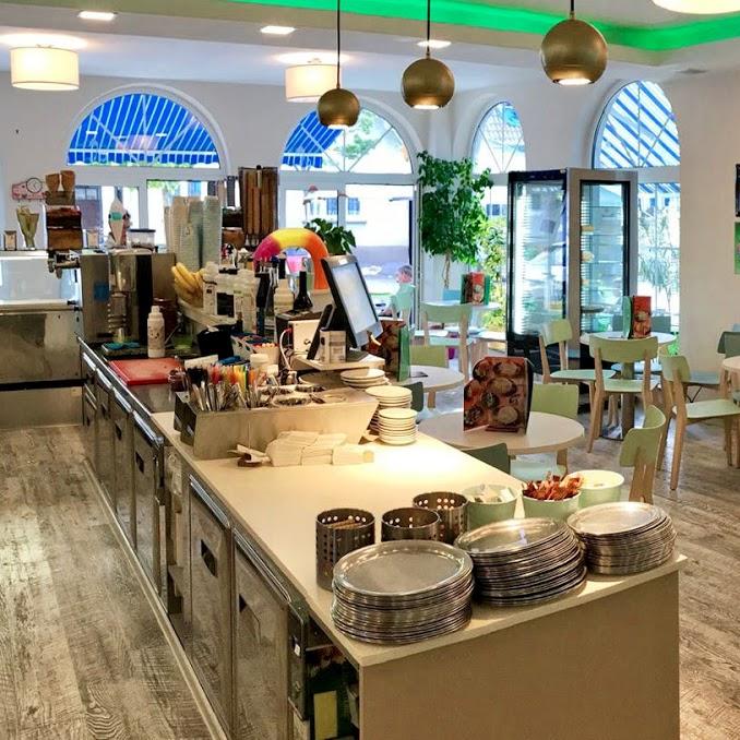 Restaurant "Eiscafé Negri" in Sankt Leon-Rot