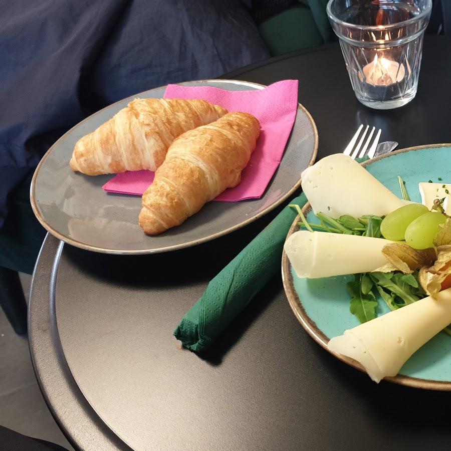 Restaurant "Fräulein Rosalie Cafe & Bistro" in Feldafing