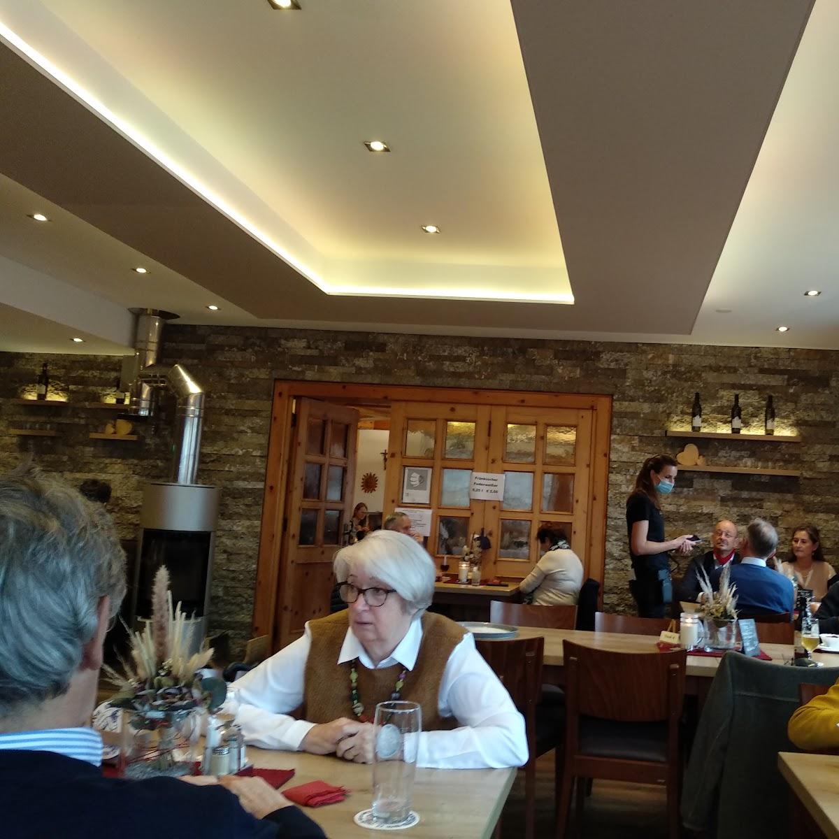 Restaurant "Gasthaus Kellermann „Schwarzer Adler“" in Strahlungen