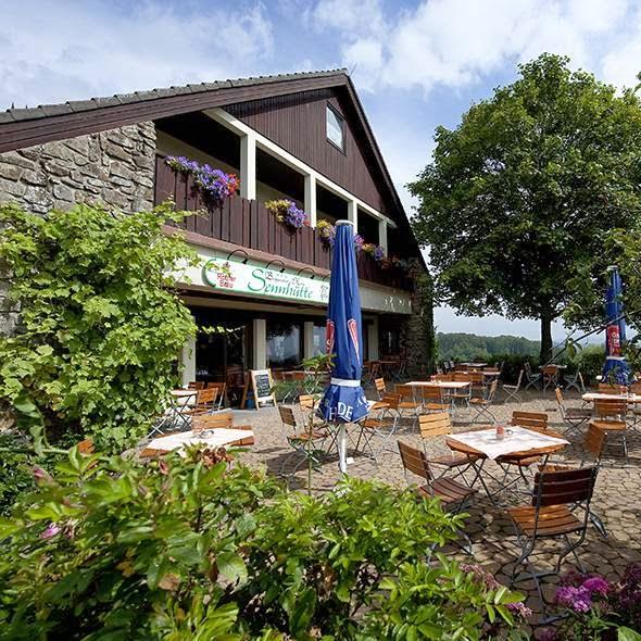 Restaurant "Berggasthof & Hotel Sennhütte" in Fladungen