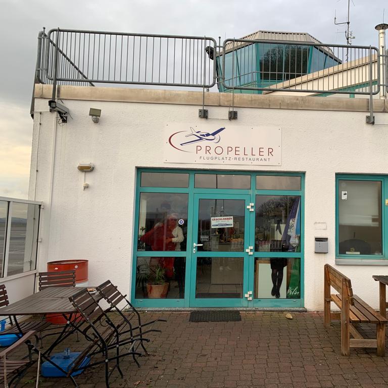 Restaurant "Flugplatzrestaurant   Propeller  " in Hörselberg-Hainich