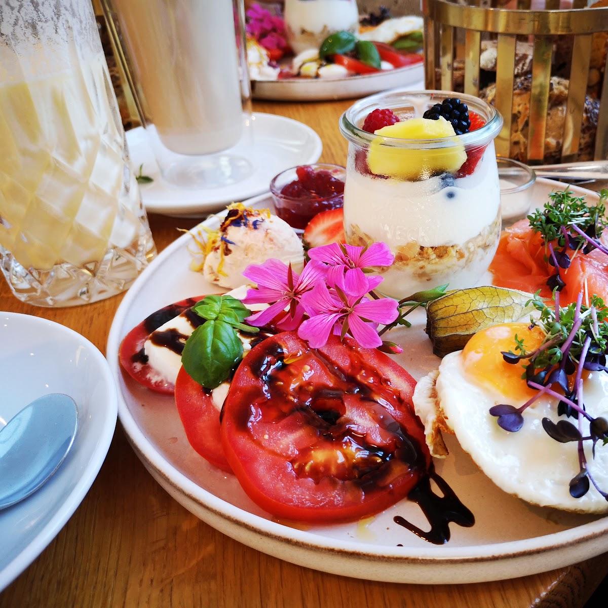 Restaurant "Mariandl‘s Hofcafé" in Dasing