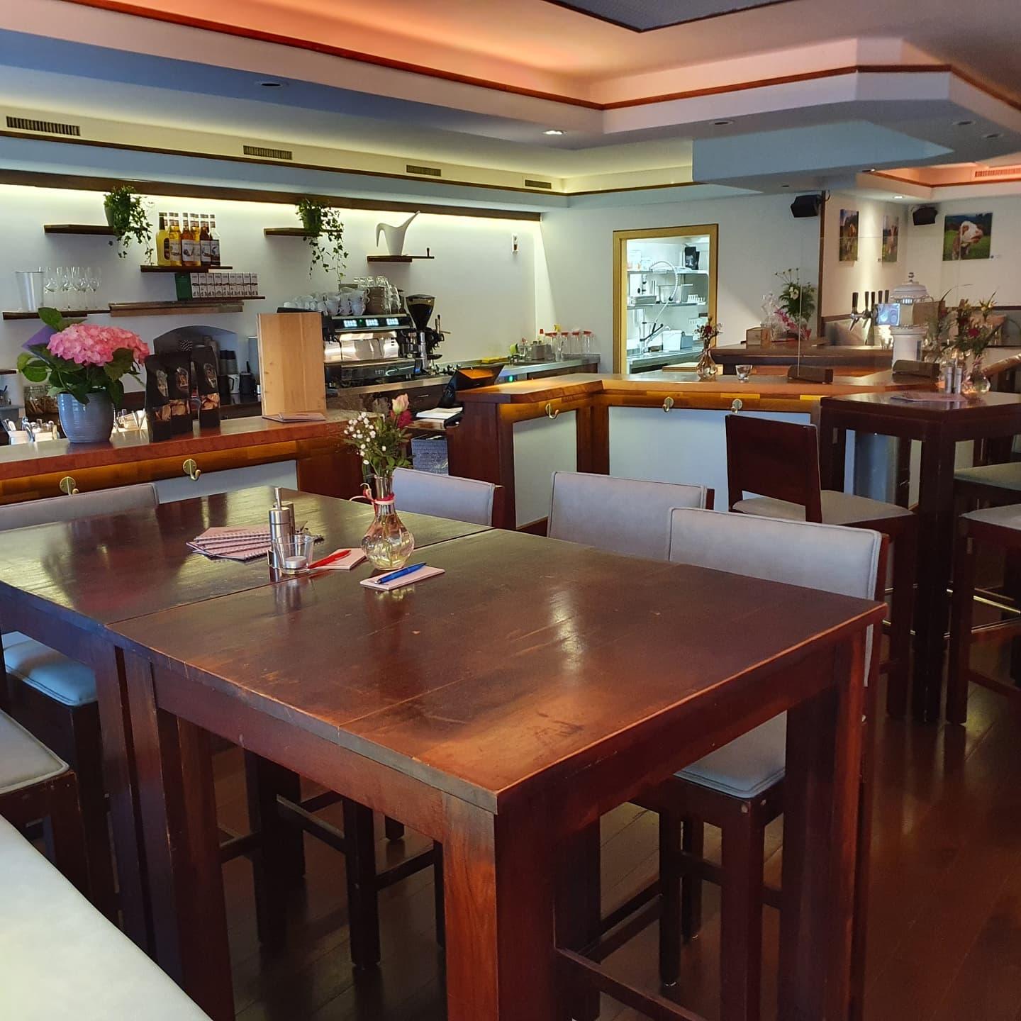 Restaurant "Cafe + Bar Cosmea" in Weilheim in Oberbayern