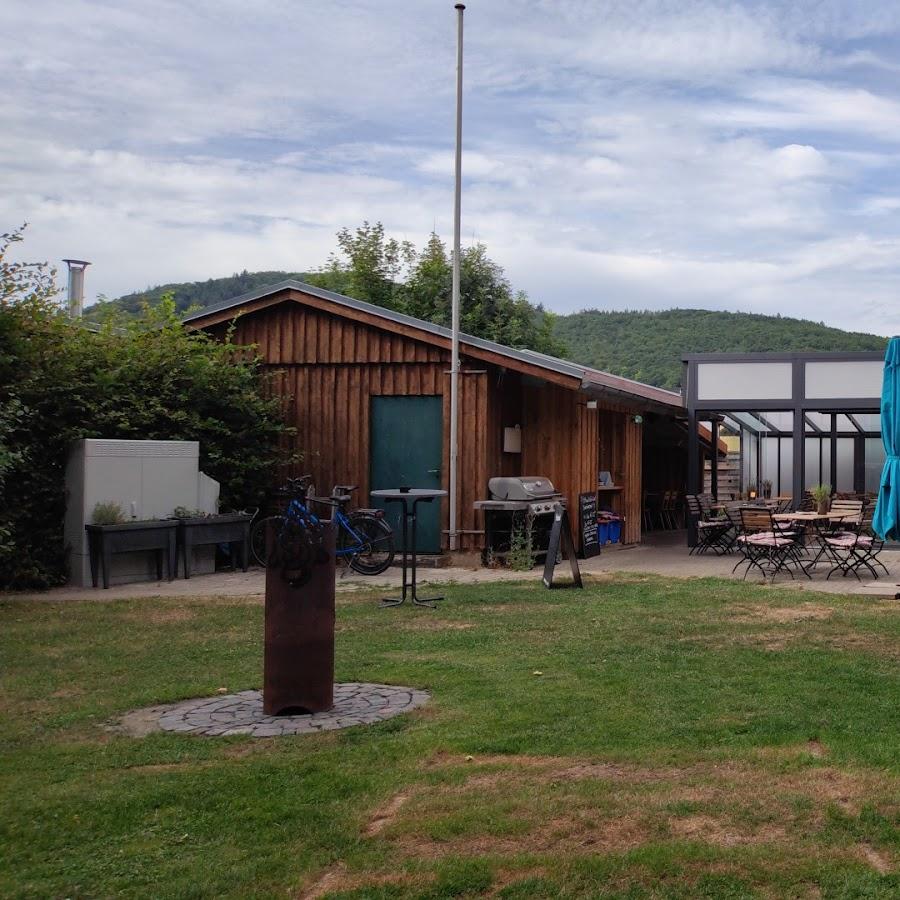 Restaurant "Zum tänzelnden Pony" in Lahntal