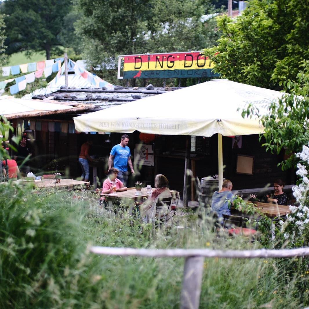 Restaurant "DingDong Gartenlokal" in Wackersberg