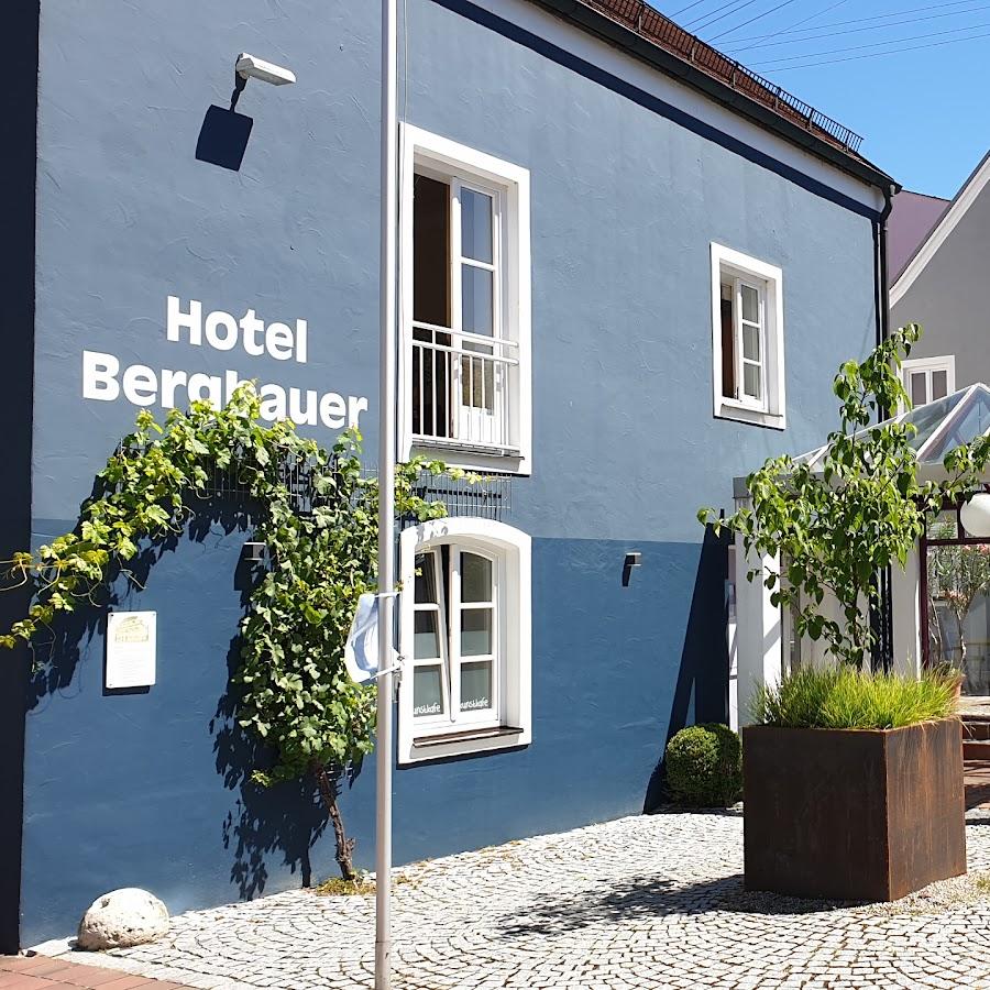 Restaurant "Hotel-Gasthof Bergbauer" in Neuburg an der Donau