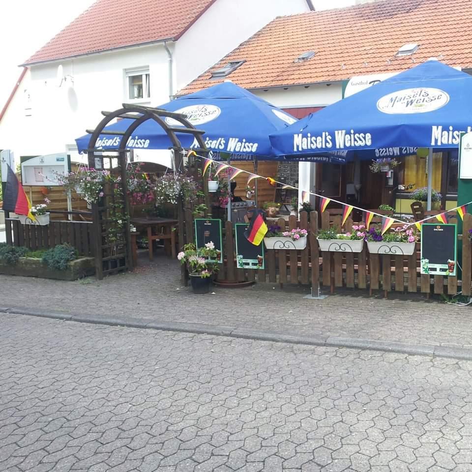 Restaurant "Roseneck Gaststätte" in Schlangen