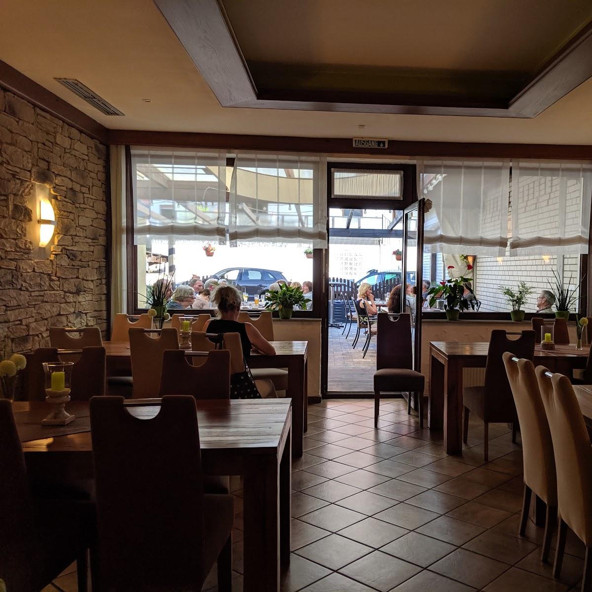 Restaurant "Gasthaus Schlobeit" in Horn-Bad Meinberg