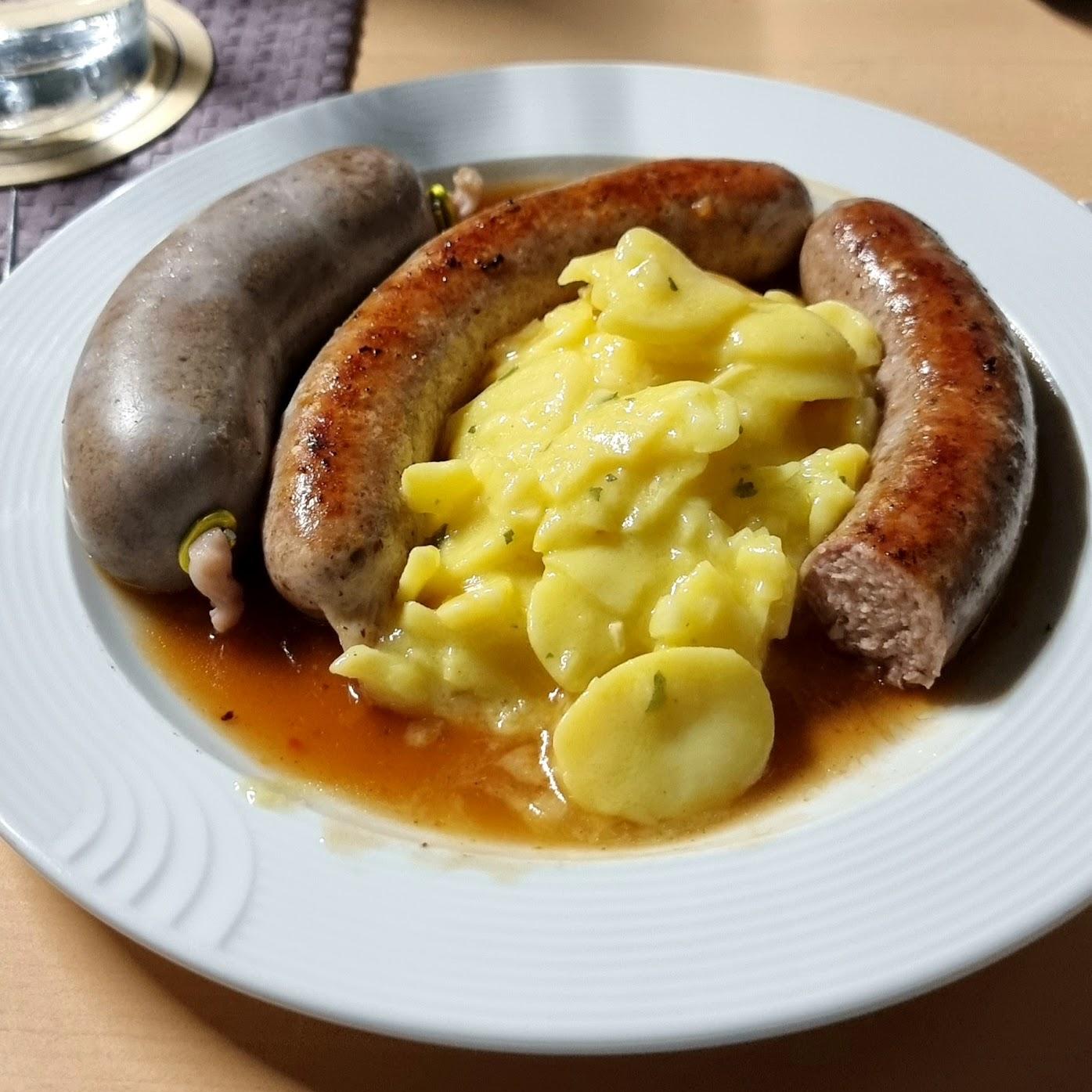 Restaurant "Wirtschaft Zum Strauß Holheim," in Nördlingen