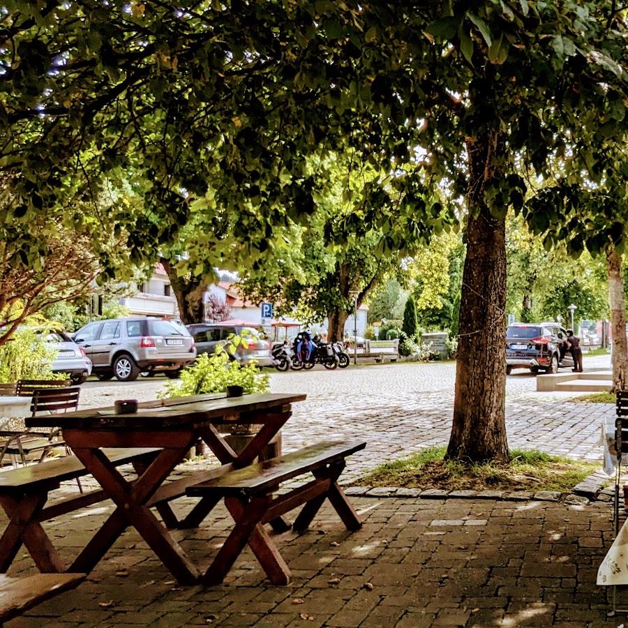 Restaurant "Zum Grünen Baum" in Durach