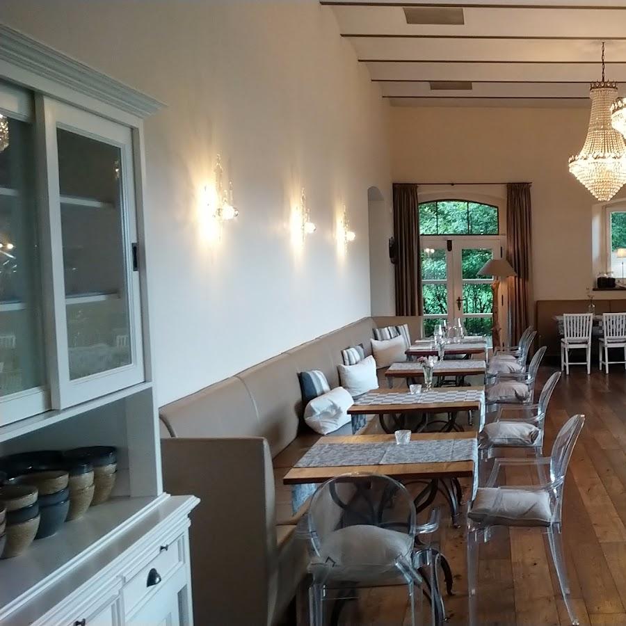 Restaurant "Die Schloßwirtschaft - Restaurant & Café" in Hehlen