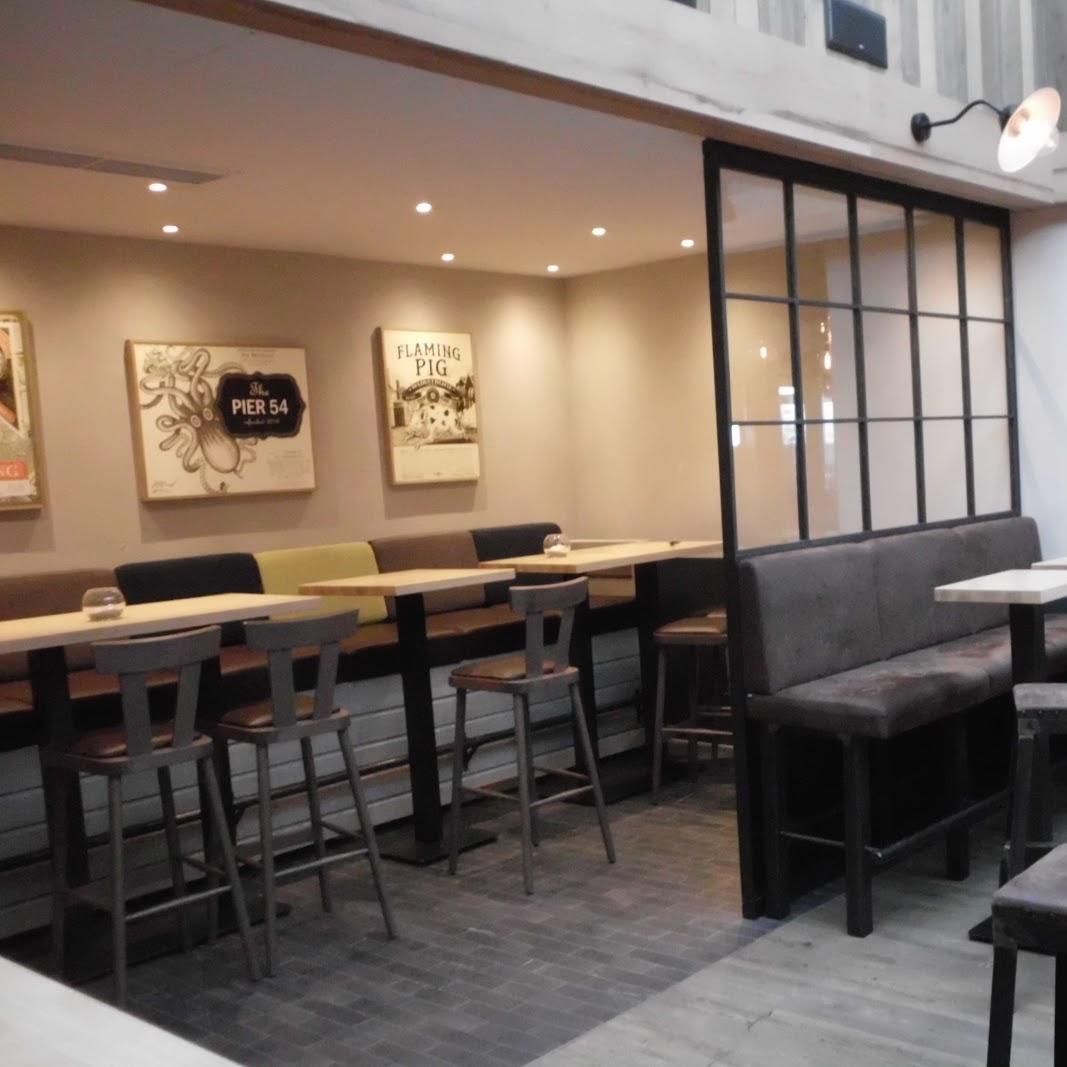 Restaurant "Pier 54" in Grömitz