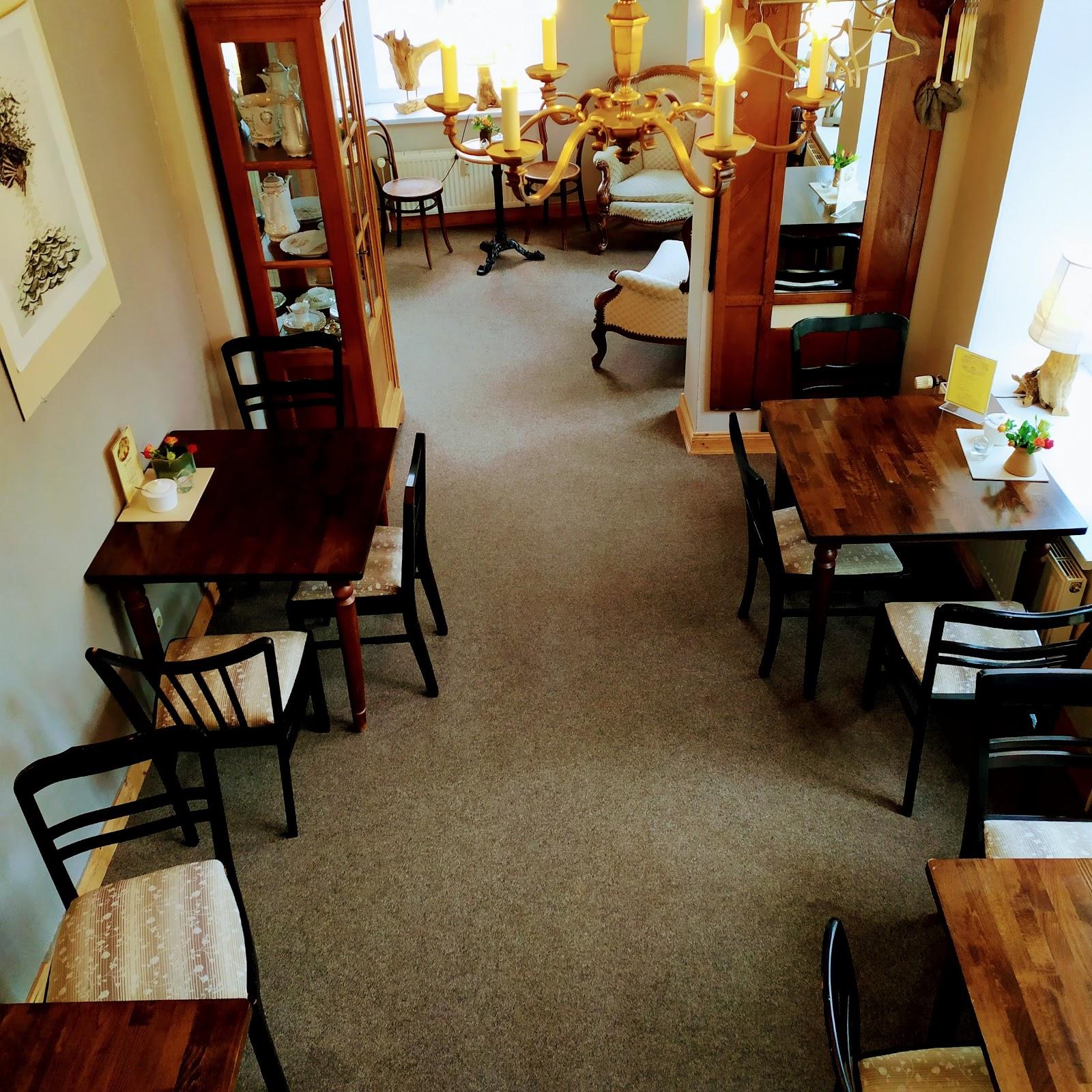 Restaurant "Café Central" in Osten